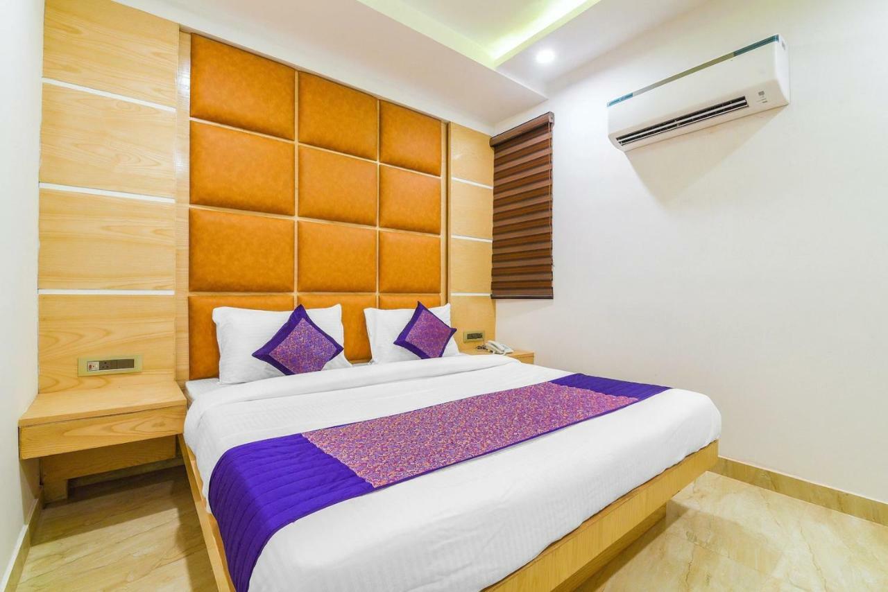 Hotel Maa Sharda Индаур Экстерьер фото
