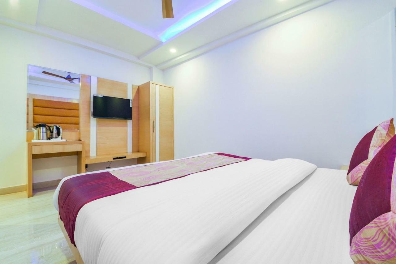 Hotel Maa Sharda Индаур Экстерьер фото
