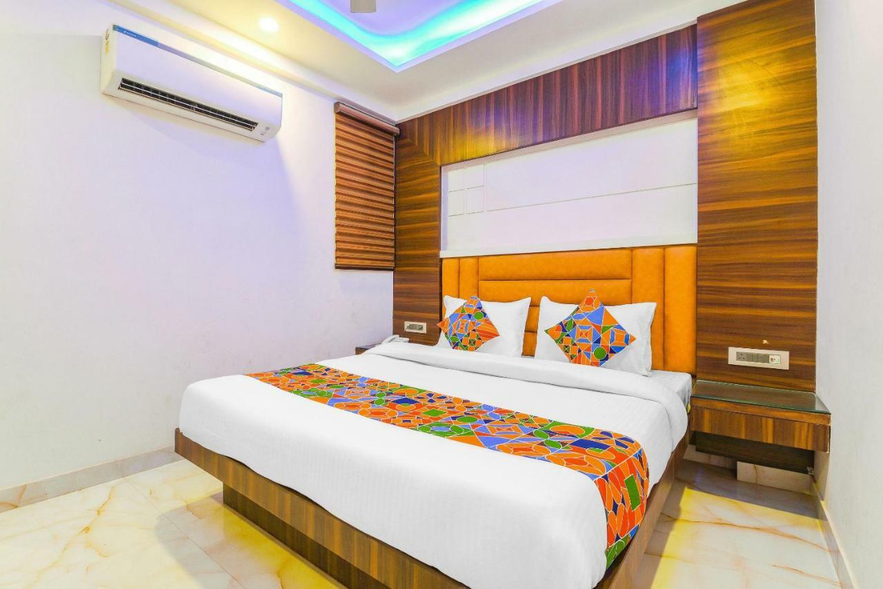 Hotel Maa Sharda Индаур Экстерьер фото